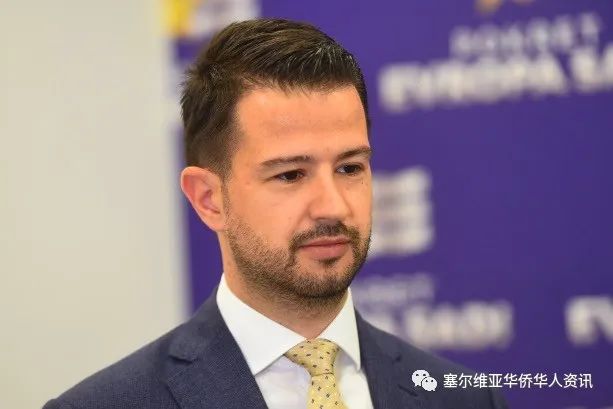 米拉托维奇宣誓就职黑山共和国总统