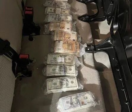 乌克兰人携带大量外币涉嫌洗钱