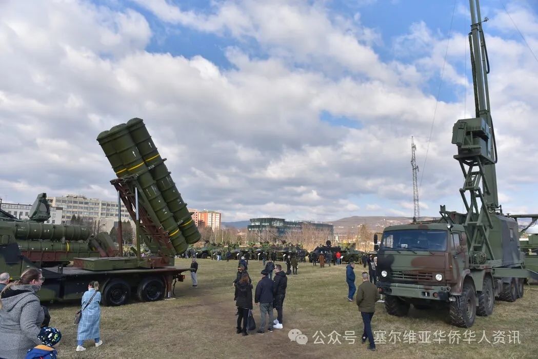 塞尔维亚总统武契奇宣布投资3亿欧元购买国产武器，强调加强军队实力